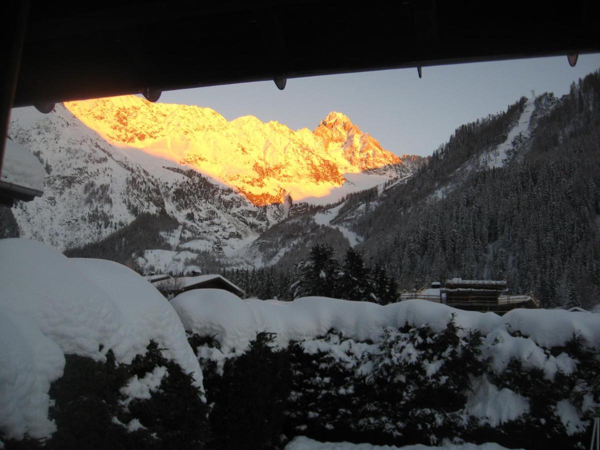 Chalets Pyrene Mont-Blanc Chamonix Buitenkant foto